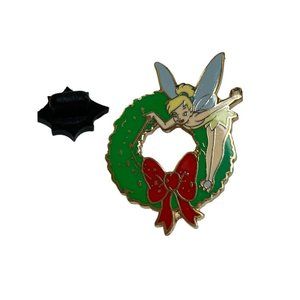 Disney Catalog Tinkerbell Holiday Wreath Pin Limited Edition 1500 7/8" x 1 5/8"